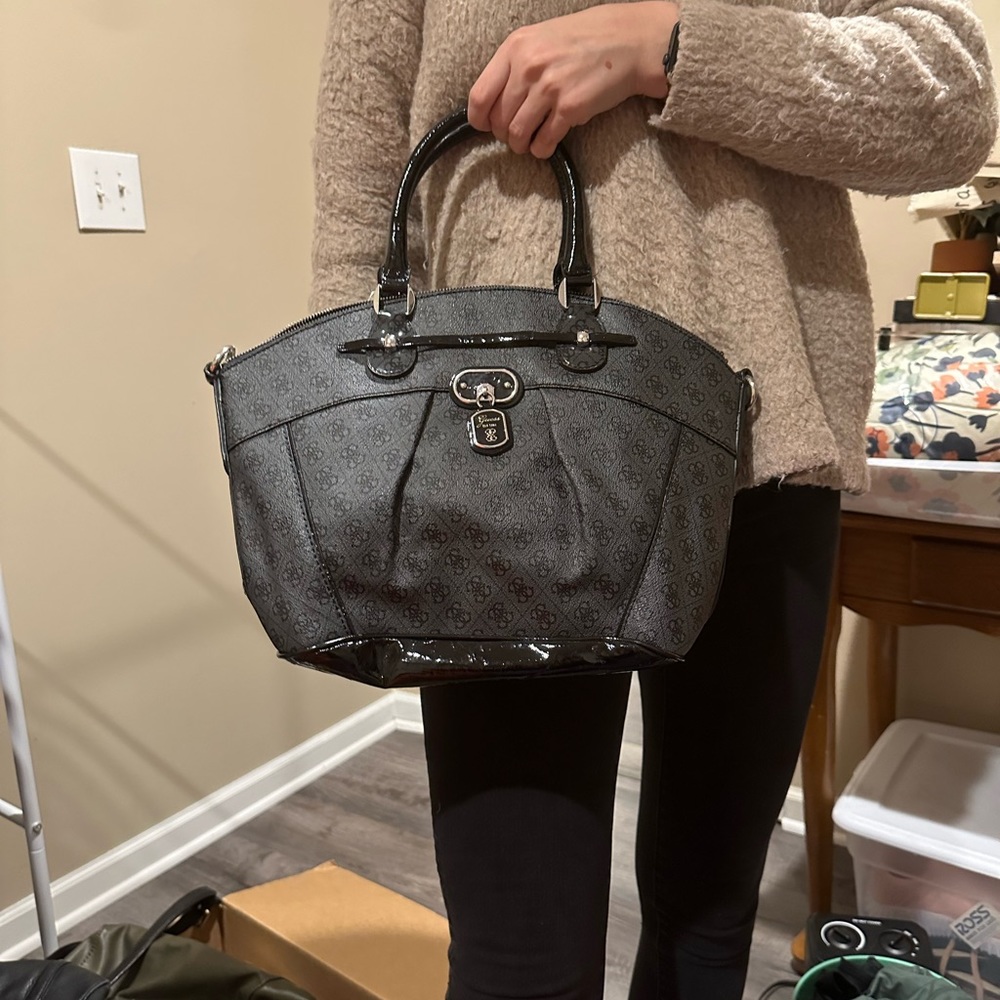 Guess purse